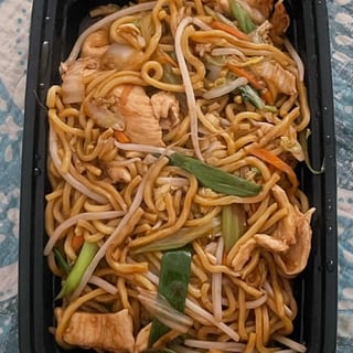 Chicken Lo Mein