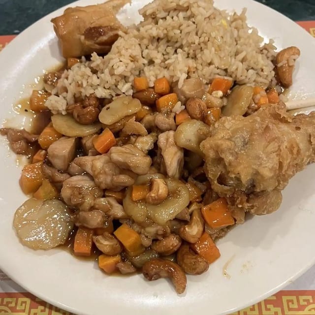 Chicken with Cashew Nuts.