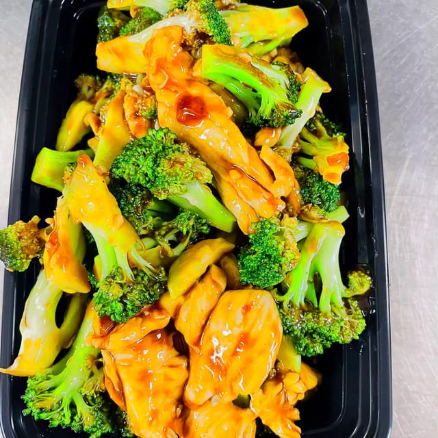Chicken with Broccoli.