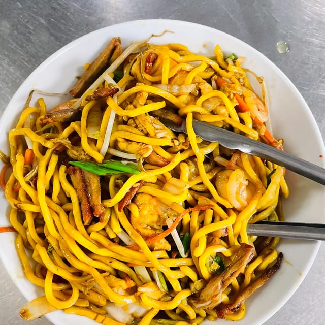 House Lo Mein.
